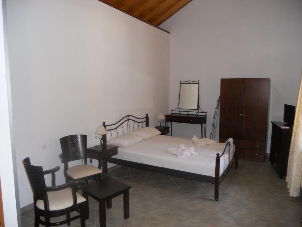Nadia Apartments Mithimna Cameră foto