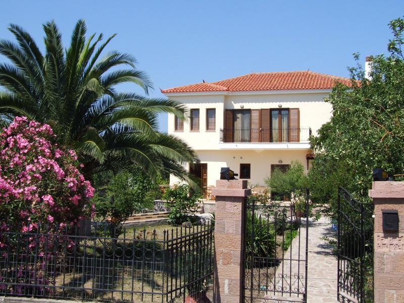 Nadia Apartments Mithimna Exterior foto